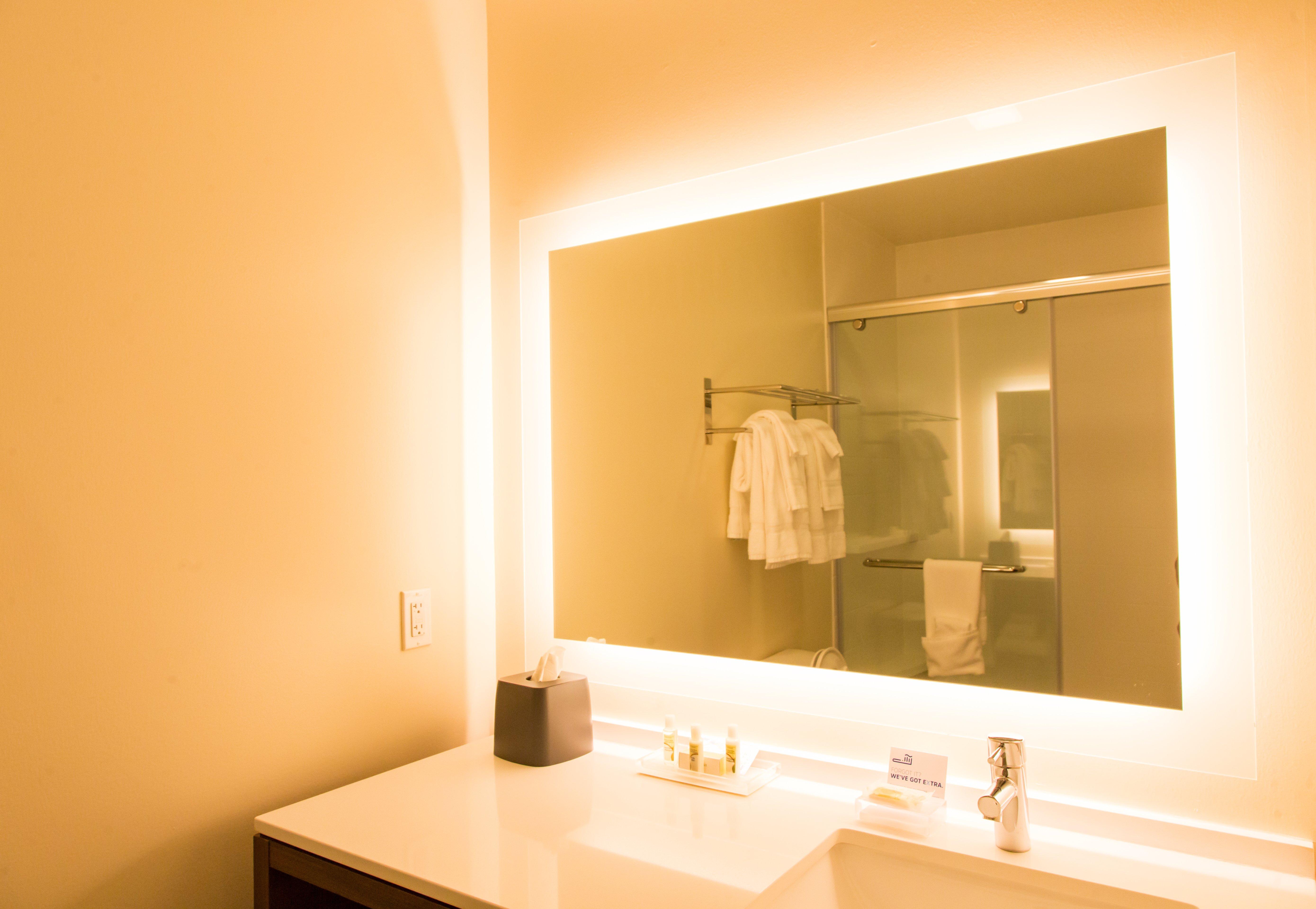 Holiday Inn Hotel & Suites - Mount Pleasant By Ihg Eksteriør billede