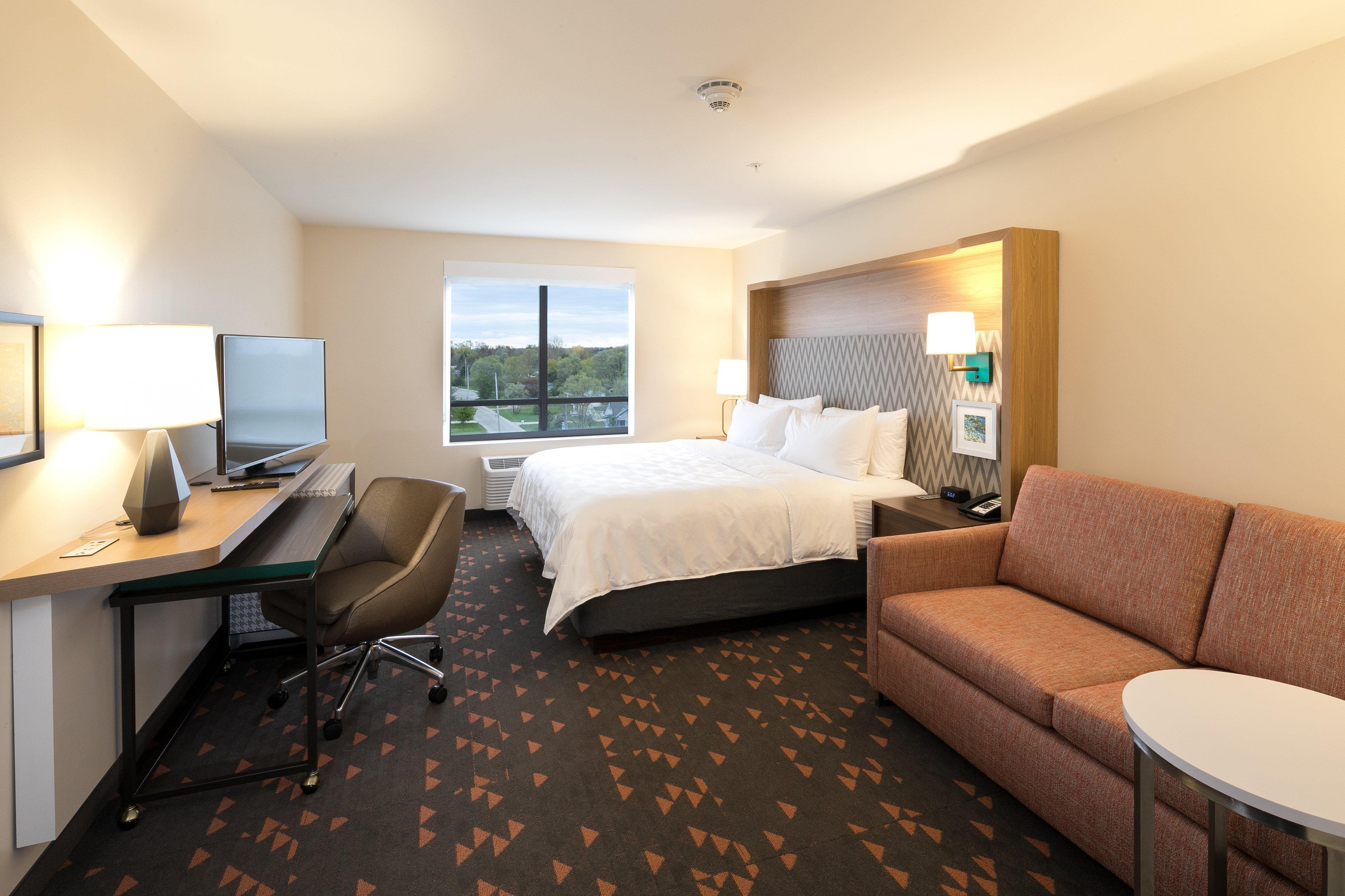 Holiday Inn Hotel & Suites - Mount Pleasant By Ihg Eksteriør billede