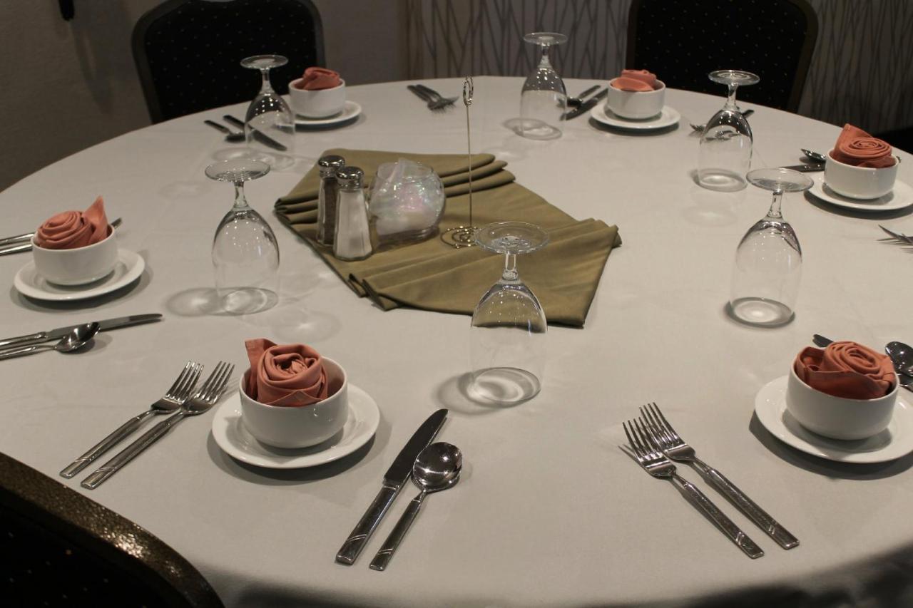 Holiday Inn Hotel & Suites - Mount Pleasant By Ihg Eksteriør billede