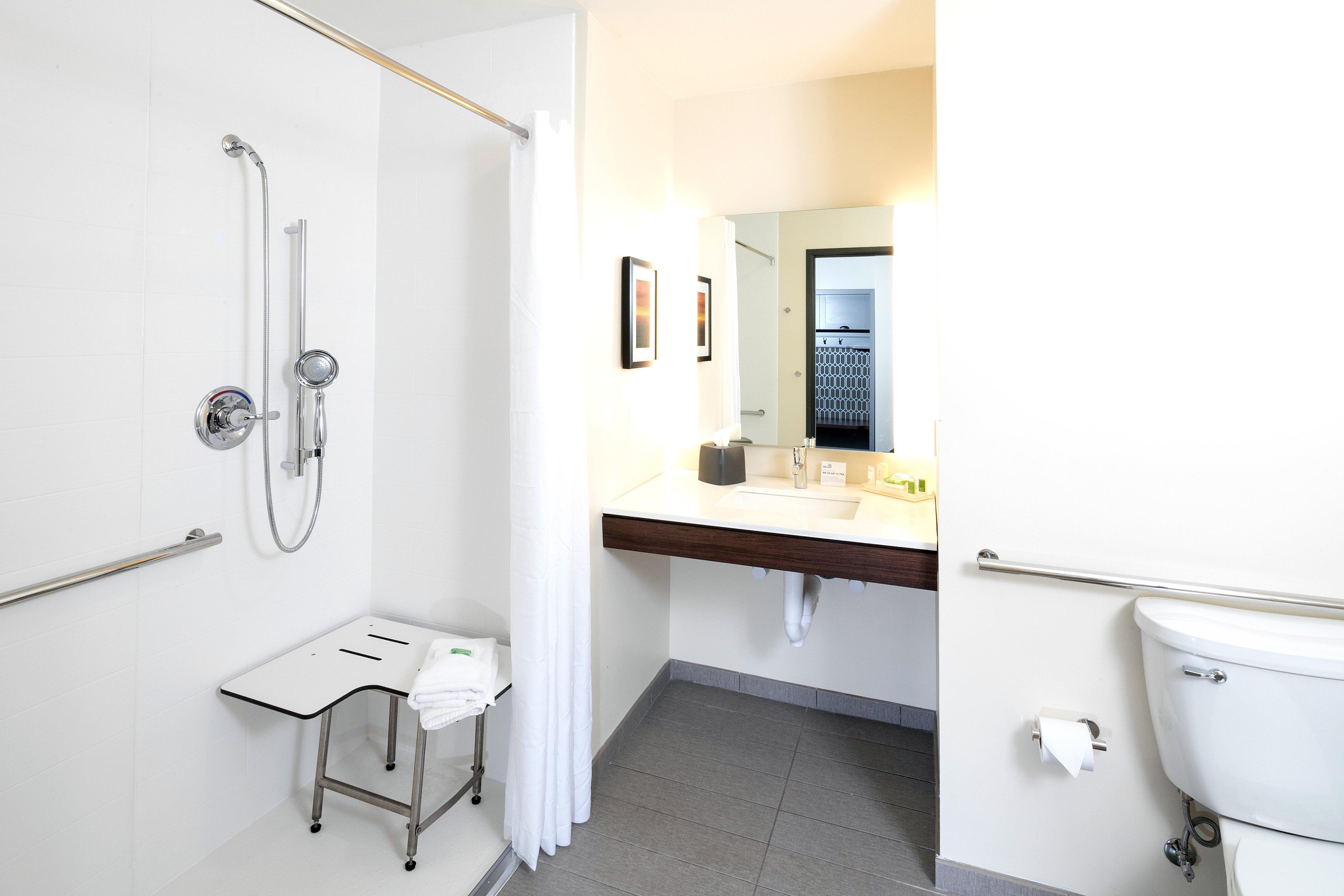 Holiday Inn Hotel & Suites - Mount Pleasant By Ihg Eksteriør billede