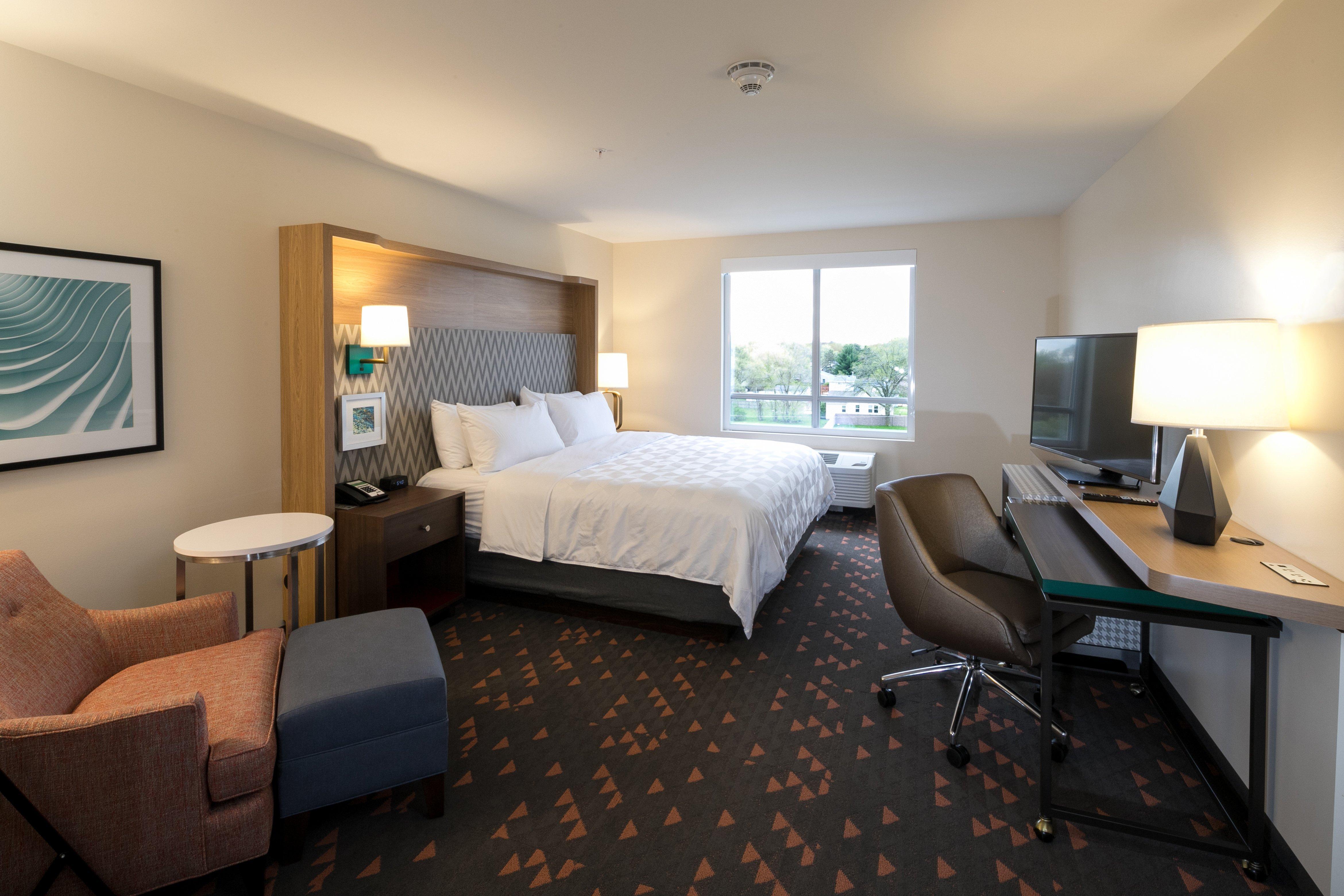 Holiday Inn Hotel & Suites - Mount Pleasant By Ihg Eksteriør billede