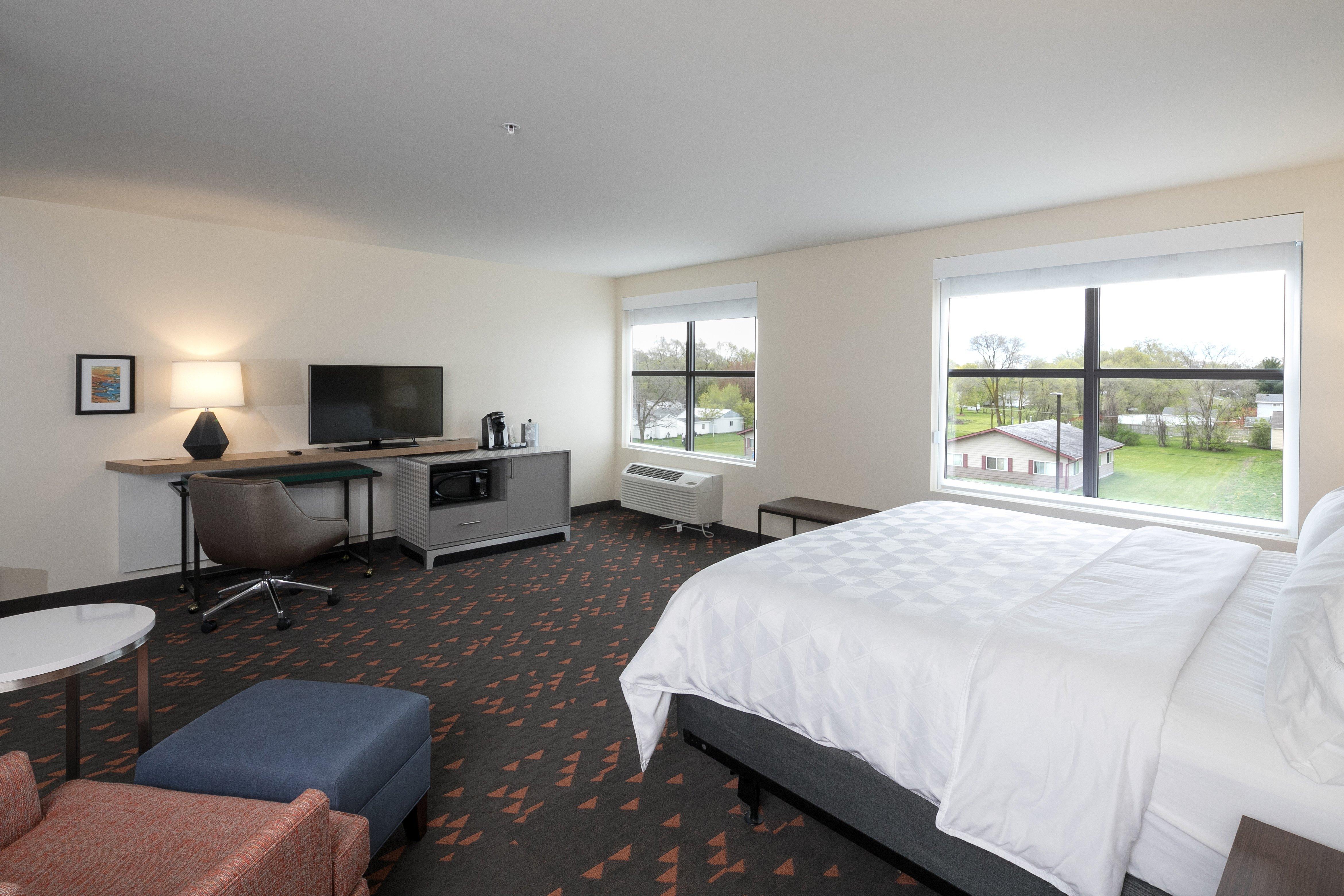 Holiday Inn Hotel & Suites - Mount Pleasant By Ihg Eksteriør billede