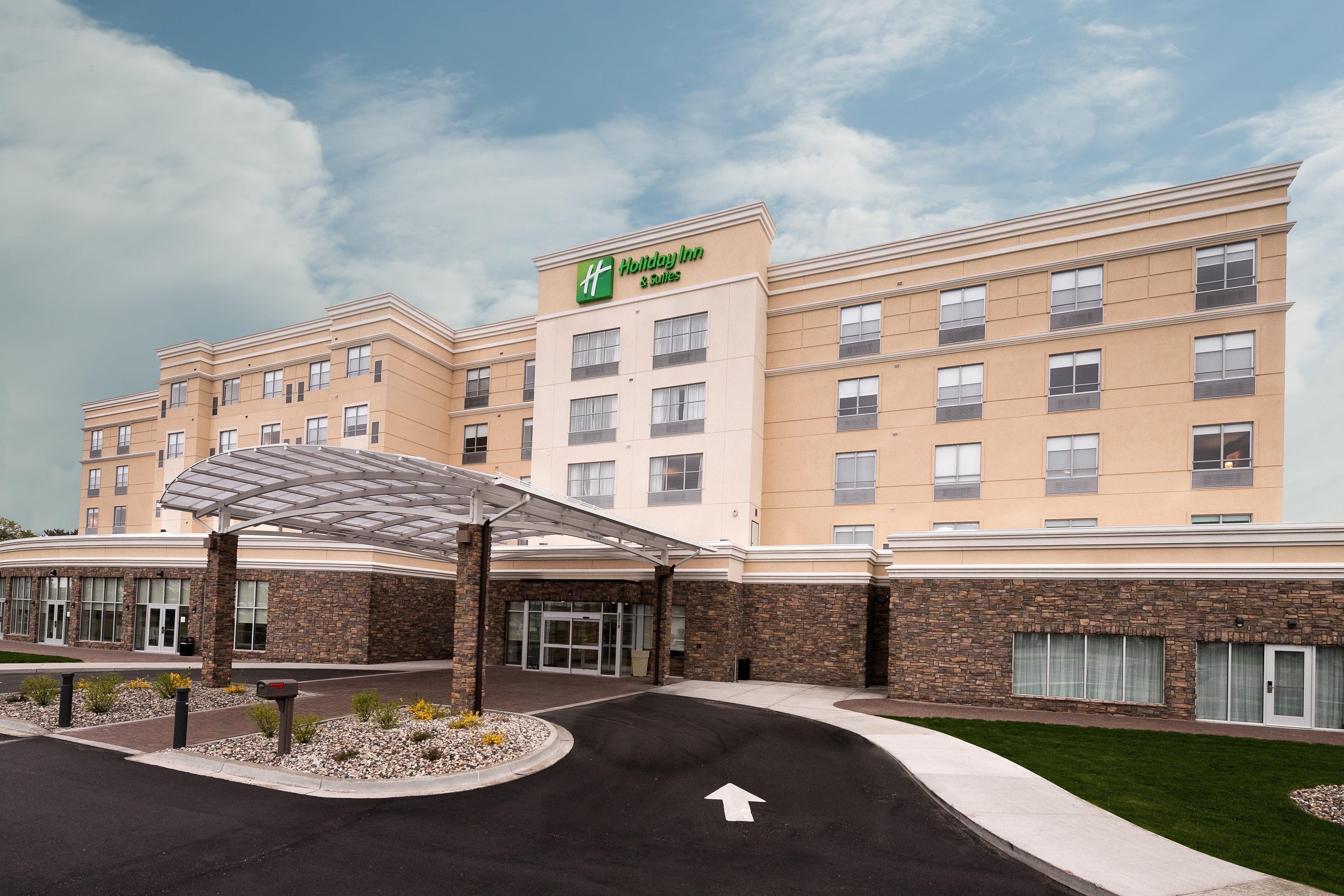 Holiday Inn Hotel & Suites - Mount Pleasant By Ihg Eksteriør billede